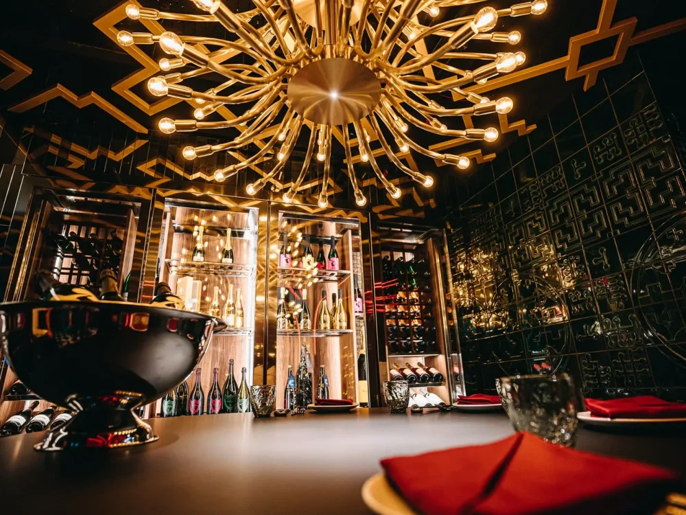 Champagne-válogatás a VIBE Budapest borfalán